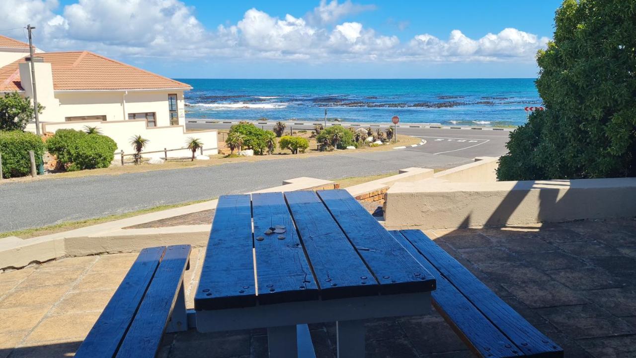 Walkerbay Accommodation Gansbaai Eksteriør bilde
